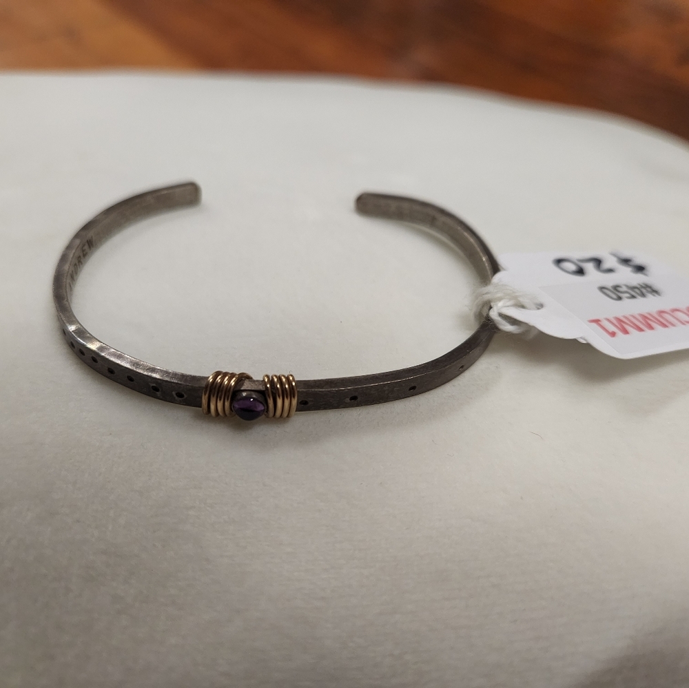 Silver Metal w/ Purple Stone Bracelet #450